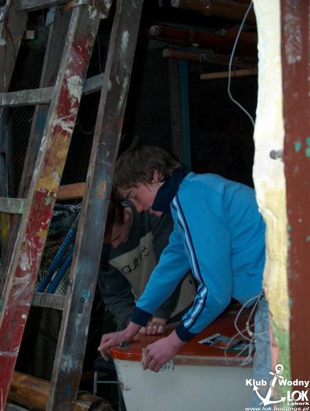 UKS REMONTUJE OMEGI 2004